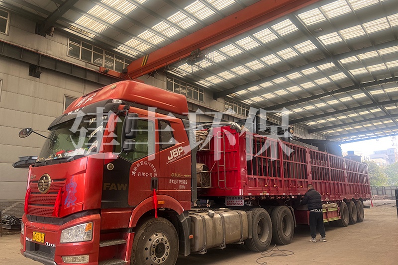 搭载智能温控系统：新一代有机肥发酵罐批量发往全国多地